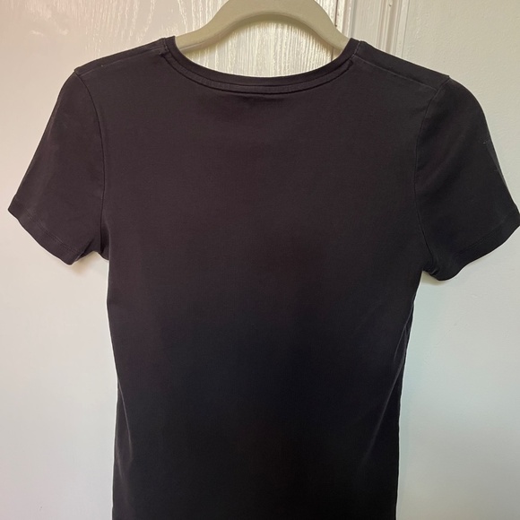 Jones New York Black V-Neck Tee - Picture 2 of 5